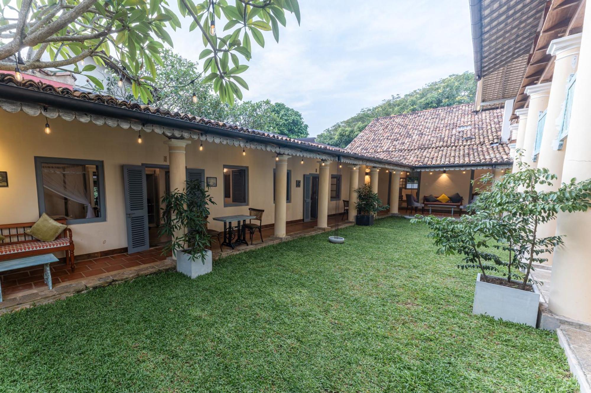 The Dutch Bungalow Galle Exterior photo